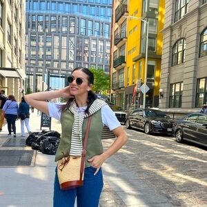 Meet your Posher, Carolina